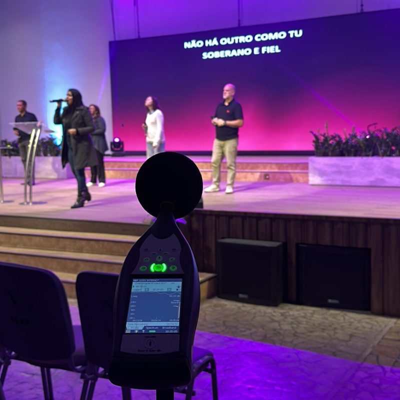 Medição acústica para realização de projeto da Igreja do Evangelho Quadrangular de São Paulo,SP.